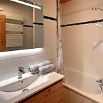 Le Cocoon, Balcon, Vue Station 拉布雷斯