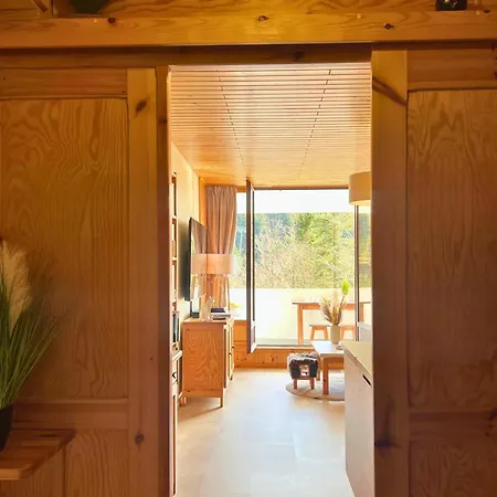 Le Cocoon, Balcon, Vue Station * La Bresse