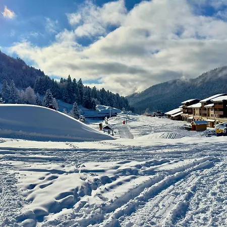 Le Cocoon, Balcon, Vue Station Lägenhet